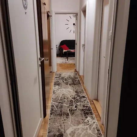 Trijumf Lägenhet Vrnjačka Banja